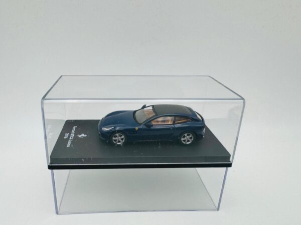 OEM 1:64 FERRARI GTC4 LUSSO 2016