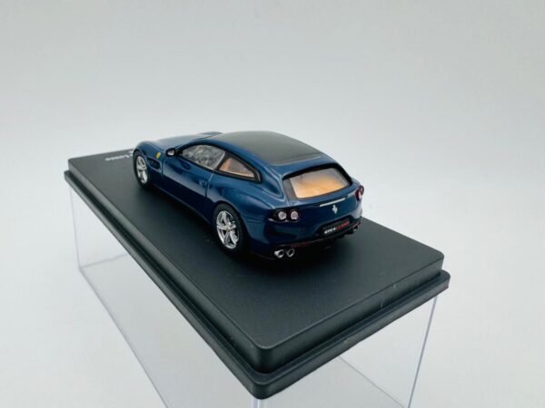 OEM 1:64 FERRARI GTC4 LUSSO 2016 - Imagen 3