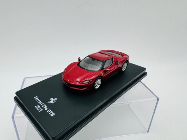 OEM 1:64 FERRARI 296 GTB 2021 - Imagen 2