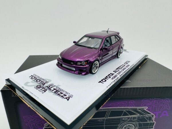 MORTAL 1:64 TOYOTA ALTEZZA GITA MODIFIED PEARL PURPLE - Imagen 3