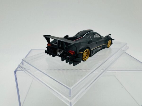 CM MODEL 1:64 PAGANI ZONDA REVOLUTION DRYCARBON - Imagen 4