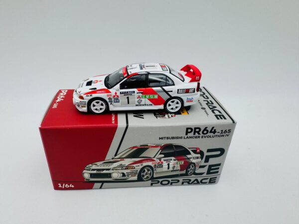 POP RACE 1:64 MITSUBISHI LANCER EVO IV