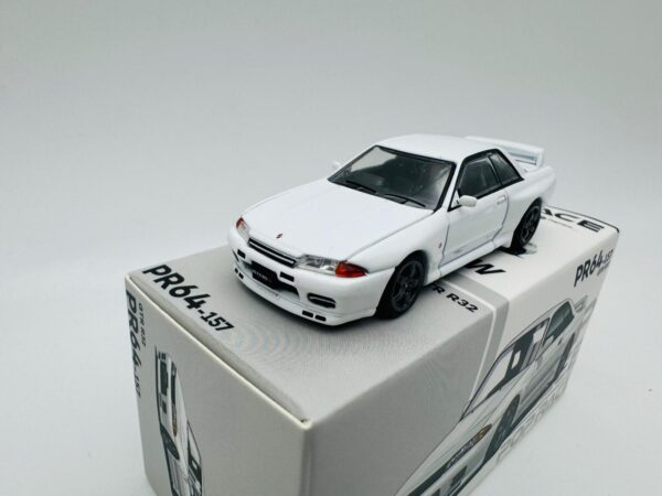 POP RACE 1:64 NISSAN GTR R32 - Image 3