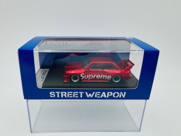 STREET WEAPON 1:64 BMW M3 E30 SUPREME