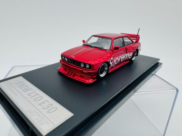 STREET WEAPON 1:64 BMW M3 E30 SUPREME - Imagen 3