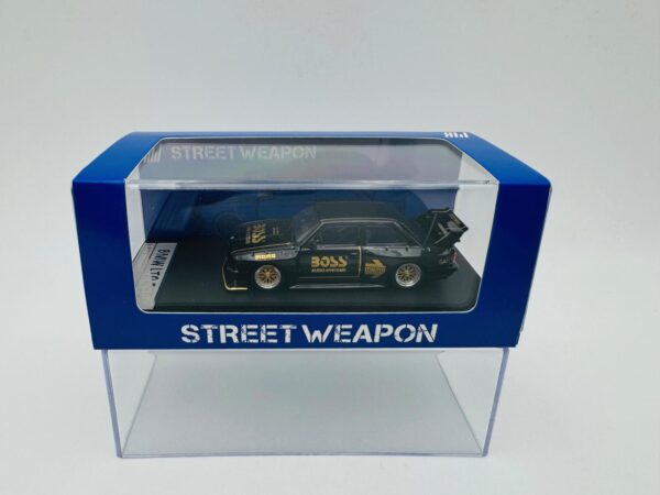 STREET WEAPON 1:64 BMW M3 E30 BOSS