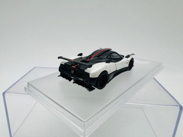 FIBERRUN 1:64 PAGANI ZONDA CINQUE - Imagen 5
