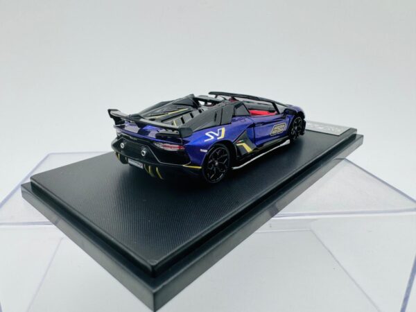 RHINO MODEL 1:64 LAMBORGHINI AVENTADOR SVJ PURPLE - Image 4