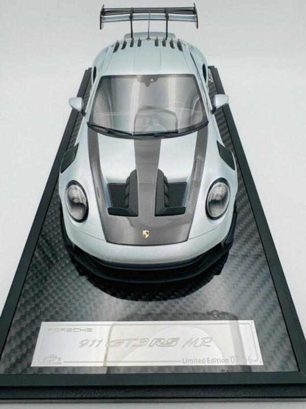 VIP SCALE 1:18 PORSCHE 911 GT3 RS MANTHEY RACING POLAR SILVER - Imagen 6