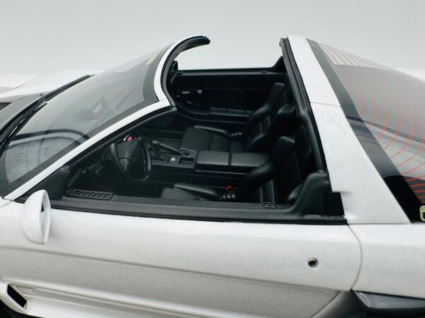 ERROR404 1:18 HONDA NSX TRA BY CHRIS CUT ILLUSIONARY WHITE 04/20 - Image 5