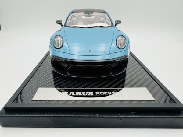 VIP 1:18 PORSCHE BRABUS ROCKET R 900 BLUE - Image 3