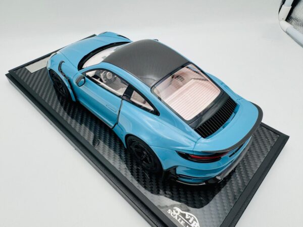 VIP 1:18 PORSCHE BRABUS ROCKET R 900 BLUE - Image 9