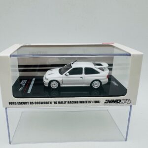 INNO 1:64 FORD ESCORT RS COSWORTH  NOVEDAD