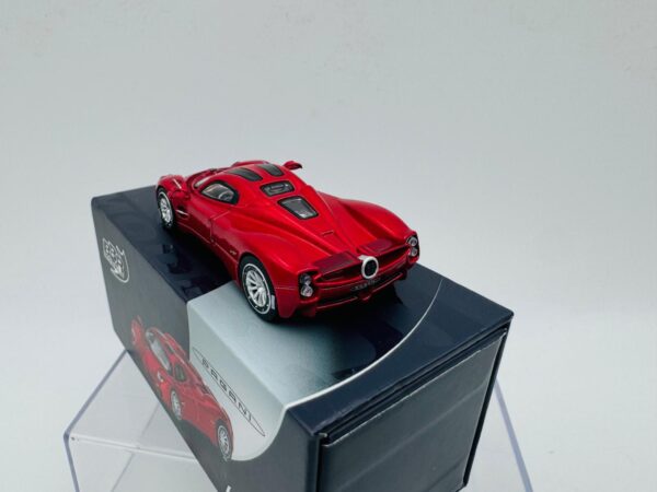BBR 1:64 PAGANI UTOPIA DUBAI RED - Imagen 3