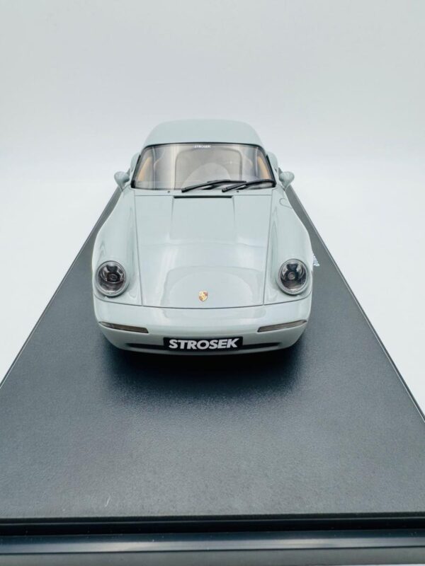 GT SPIRTIS 1:18 STROSEK MEGA 30 SPEEDSTER - Image 4