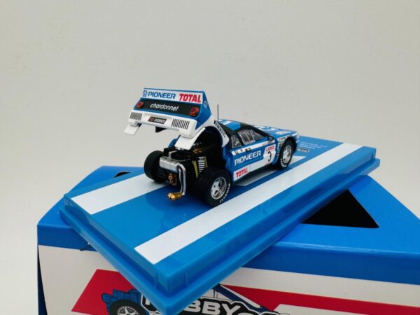 TARMAC WORKS 1:64 LANCIA 037 RALLY  YPRES 24 HOURS RALLY 1983 - Imagen 6
