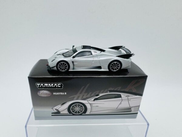 TARMAC WORKS 1:64 PAGANI HUAYRA R SATIN SILVER