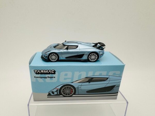TARMAC WORKS 1:64 KOENIGSEGG REGERA LIGHT BLUE METALLIC