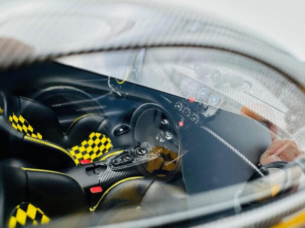 BBR 1:18 PAGANI UTOPIA GIALLO GINEVRA - Imagen 11