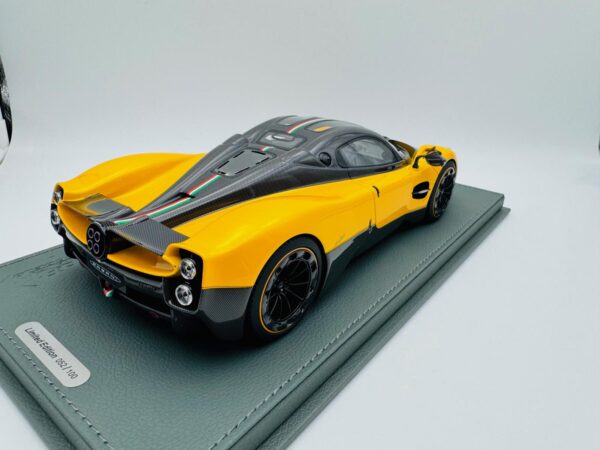 BBR 1:18 PAGANI UTOPIA GIALLO GINEVRA - Imagen 10