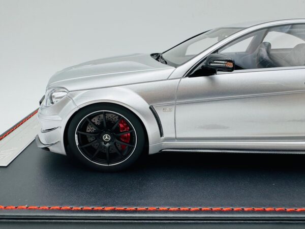 NICE AUTO 1:18 MERCEDES BENZ C63 AMG BLACK SERIES SILVER - Imagen 3