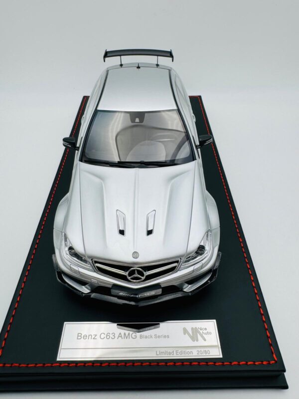 NICE AUTO 1:18 MERCEDES BENZ C63 AMG BLACK SERIES SILVER - Imagen 8