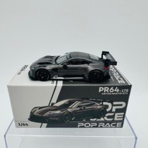 POP RACE 1:64 ASTON MARTIN VANTAGE GT3 CARBON