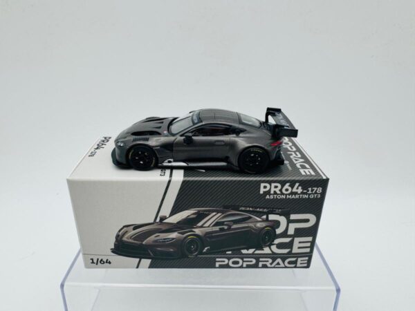 POP RACE 1:64 ASTON MARTIN VANTAGE GT3 CARBON