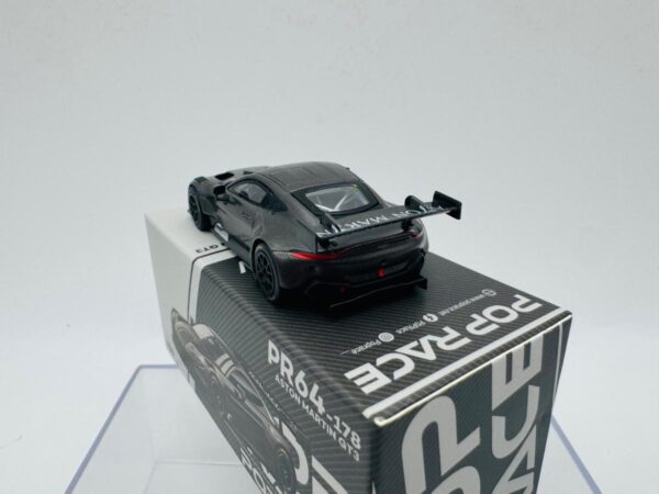 POP RACE 1:64 ASTON MARTIN VANTAGE GT3 CARBON - Image 3