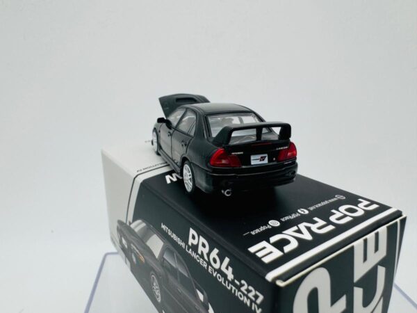 POP RACE 1:64 MITSUBISHI LANCER EVO 6 PYRENEES BLACK - Image 4