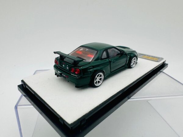 PGM 1:64 NISSAN GTR R34 Z-TUNE BRITISH GREEN – Image 6