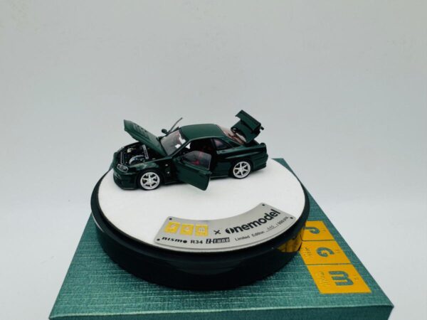 PGM 1:64 NISSAN GTR R34 Z-TUNE BRITISH GREEN LUXURY VERSION