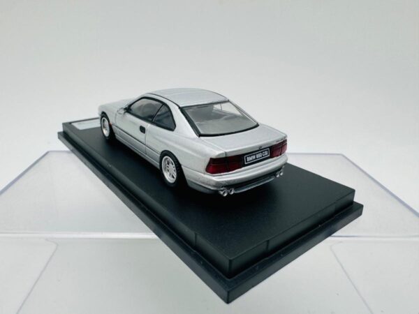 SHADOW 1:64 BMW 850 CSI SILVER - Image 3