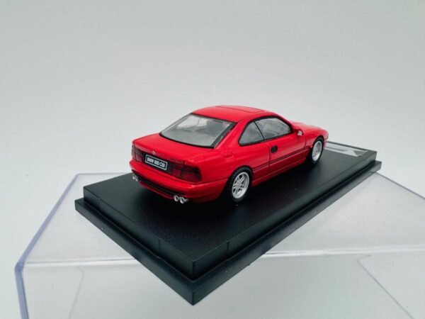 SHADOW 1:64 BMW 850 CSI RED - Image 3