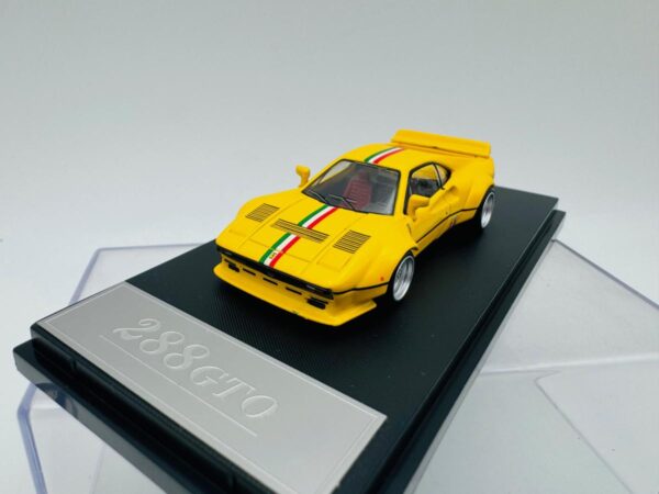 HONE MODEL 1:64 FERRARI 288 GTO WIDE BODY YELLOW - Imagen 3