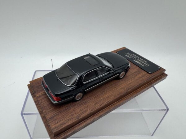 FINE WORKS64 1:64 LEXUS LS400 - Image 4