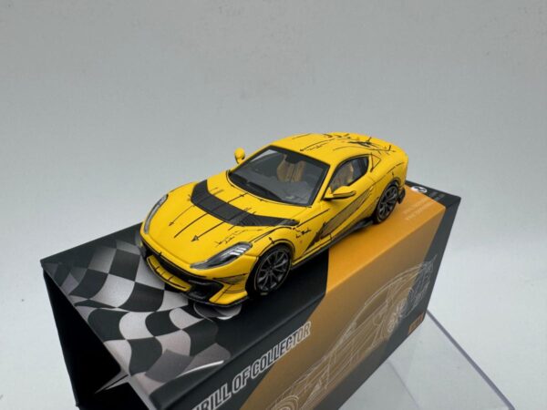 TOC 1:64 FERRARI 812 COPETIZIONE IGIALLO - Imagen 2