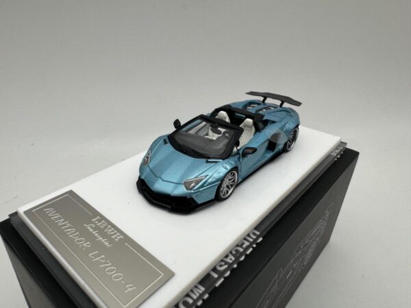 RHINO MODEL 1:64 LAMBORGHINI LP720-4 ROADSTER LBWK - Image 4