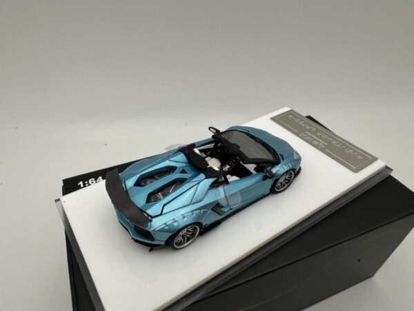 RHINO MODEL 1:64 LAMBORGHINI LP720-4 ROADSTER LBWK - Image 6