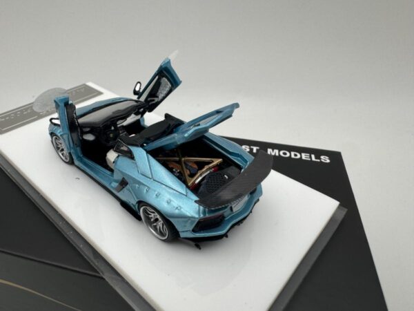 RHINO MODEL 1:64 LAMBORGHINI LP720-4 ROADSTER LBWK - Image 8