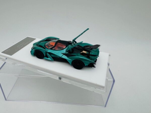 DMH 1:64 PROJECT EVO GERMAN SUPERCAR GREEN - Image 6