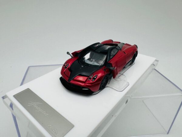 HKM 1:64 PAGANI HUAYRA COUPE DARK RED - Image 4