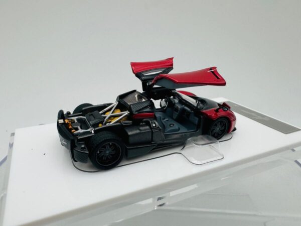 HKM 1:64 PAGANI HUAYRA COUPE DARK RED - Image 6