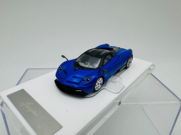 HKM 1:64 PAGANI HUAYRA COUPE OCEAN BLUE - Image 4