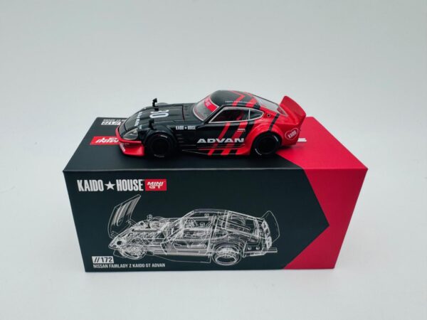 MINI GT 1:64 NISSAN FAIRLADY Z KAIDO GT ADVAN  172