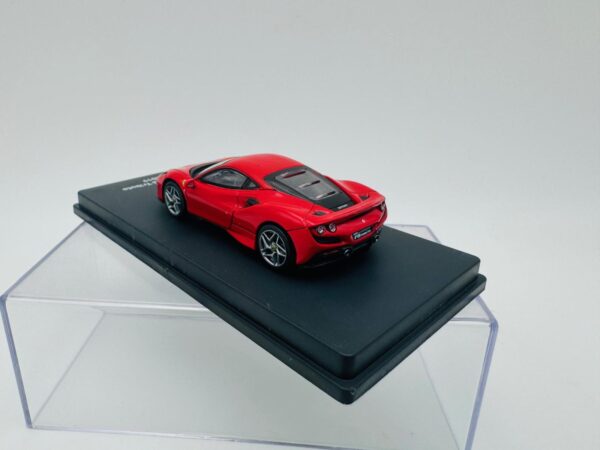 OEM 1:64 FERRARI F8 TRIBUTO 2019 - Imagen 3