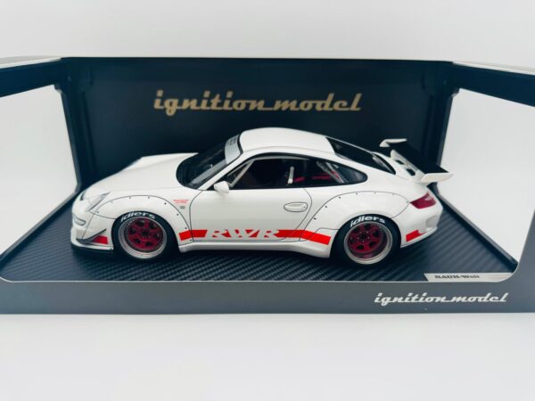IGNITION 1:18 PORSCHE RWB 997 GT3 WHITE 3254