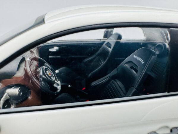 SOLIDO 1:18 FIAT 595 ABART 2022 - Imagen 3