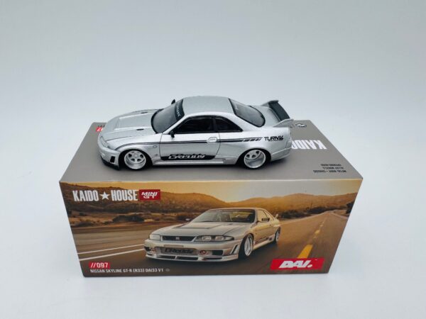MINI GT 1:64 NISSAN SKYLINE GTR R33 DAI33 V1  097
