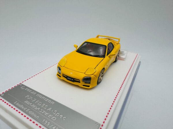FOCAL HORIZON 1:64 MAZDA RX7 FD35 A SPEC YELLOW - Imagen 3